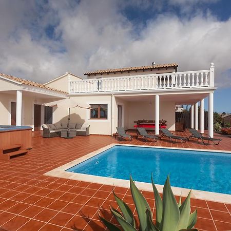The Fit Retreat Hotel Lajares Esterno foto